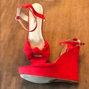 Red Wedges